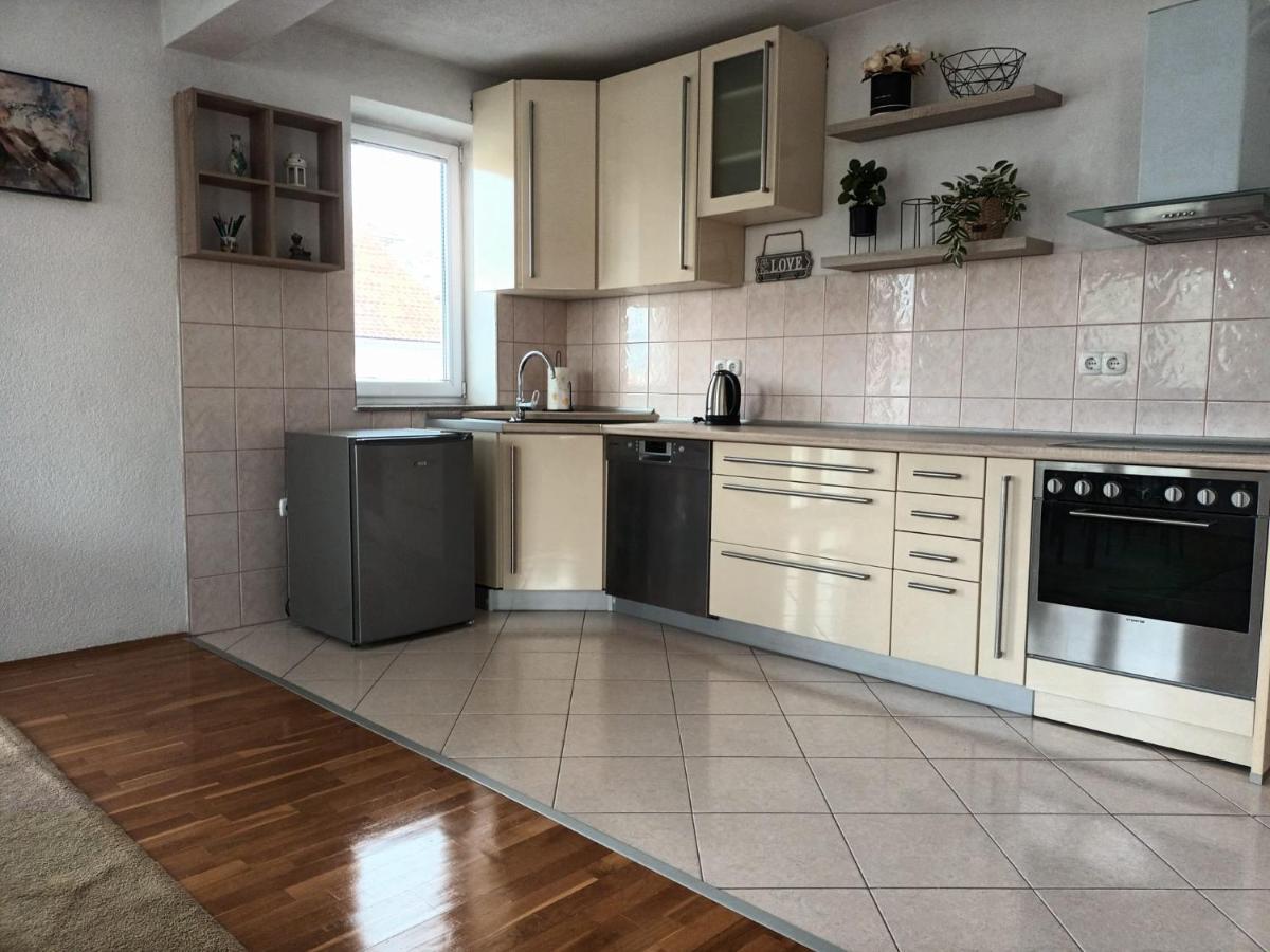 Appartement Mia à Tomislavgrad Extérieur photo